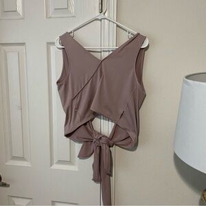 Lululemon | Twist Me Up Crop Tank medium